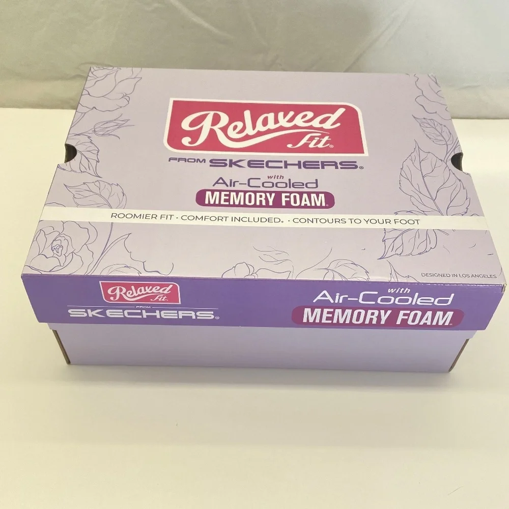 NWT Skechers - Memory Foam Boot - Water Repellent - Women's Size 7 (Free Gift!) - Picture 11 of 11